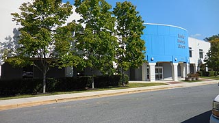 [photo, Bowie Branch Library, 15210 Annapolis Road, Bowie, Maryland]