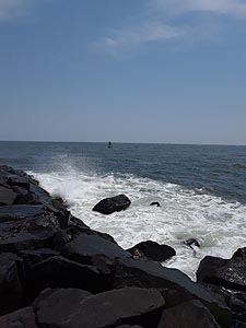 [photo, Atlantic Ocean, from Ocean City inlet jetty (Worcester County), Maryland]
